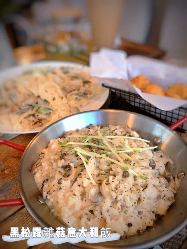 Creamy Seafood Harlan Rice