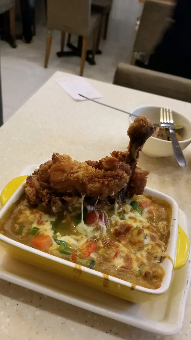 日式咖哩焗香酥雞髀飯