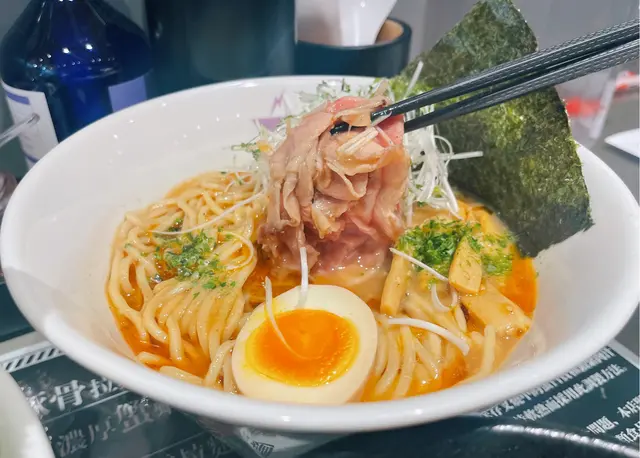 濃厚蟹蝦豚骨拉麵