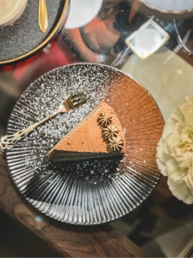 黑糖焙茶戚風蛋糕 