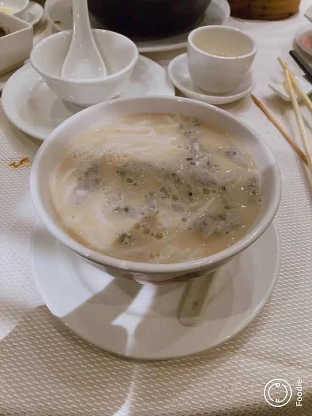 魚蓉湯米線