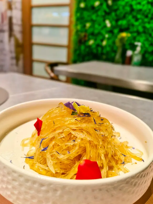 水晶粉撈素翅配芝麻柚子醬