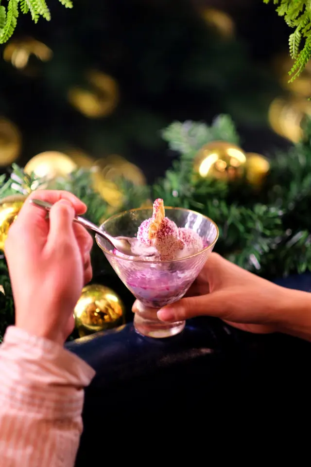 椰子雪糕配黑糯米