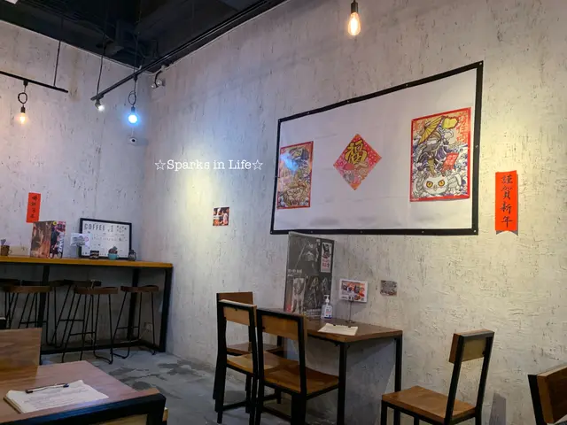 帶點工業風的內裝~