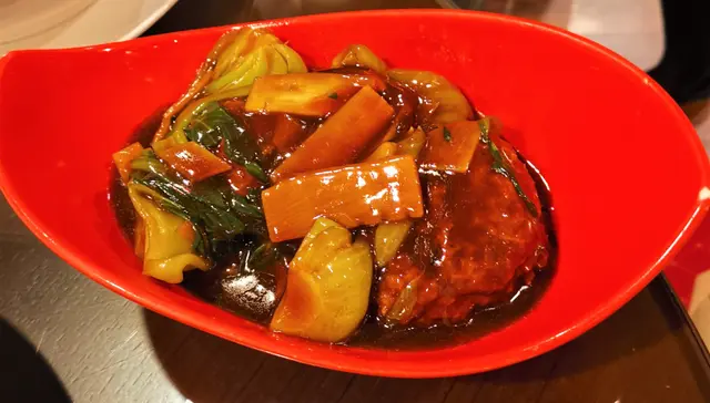 家鄉紅燒獅子頭