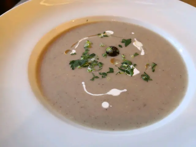 黑松露野菌蘑菇湯