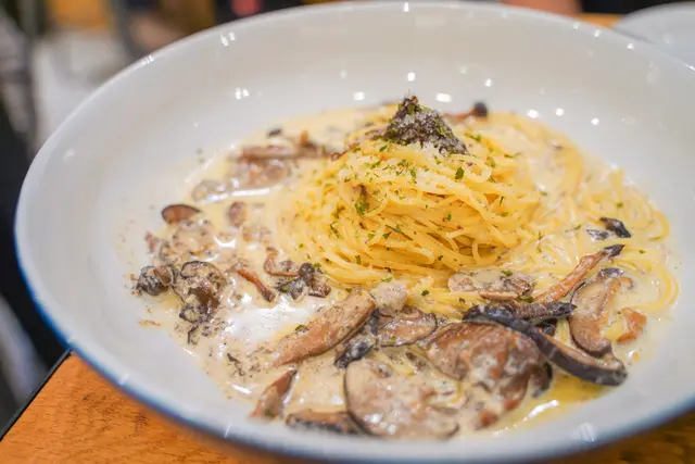 黑松露忌廉意粉