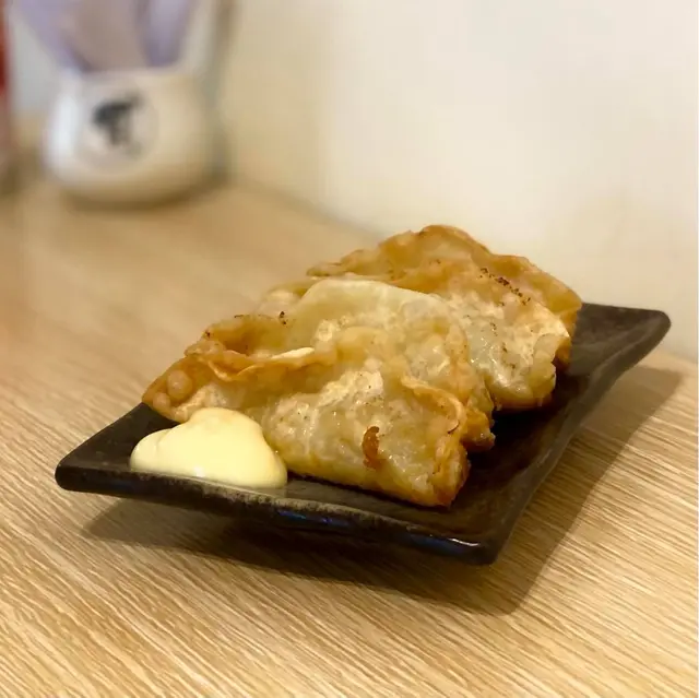 豬肉雞肉炸餃子🥟 4件