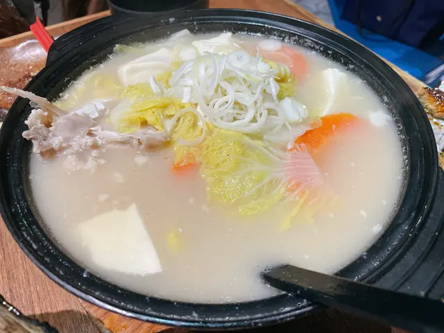 三文魚頭湯鍋