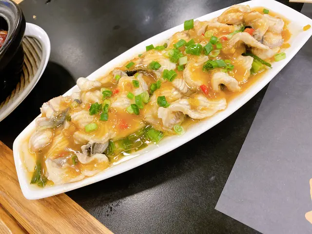 蒜香梅汁蒸鱔片