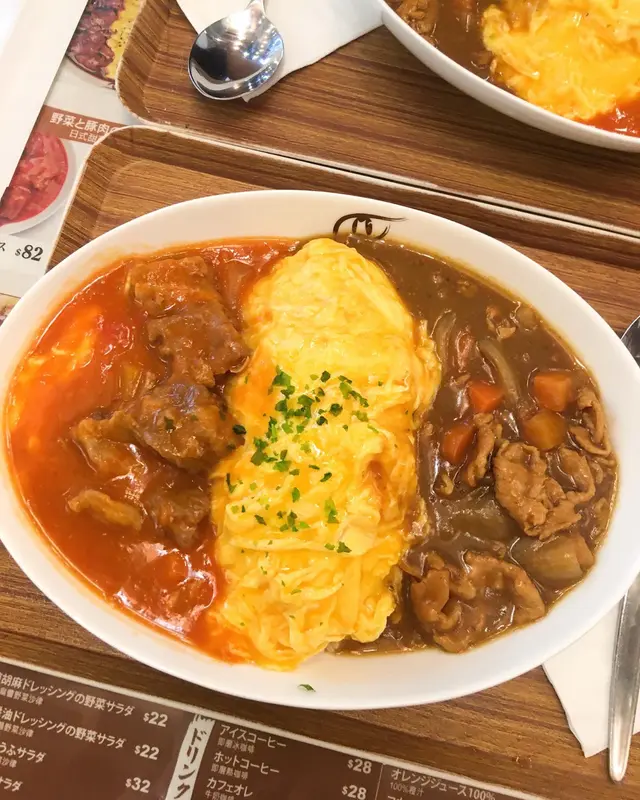 咖哩豬肉 濃茄牛肉蛋包飯