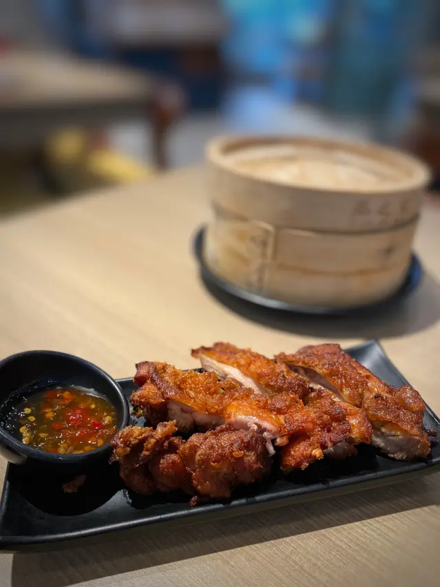 香酥排骨配滷肉湯飯