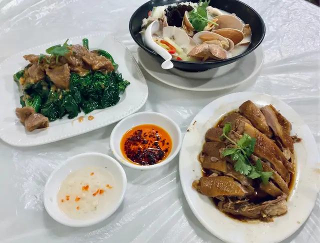 Folllw me ฅ'ω'ฅ