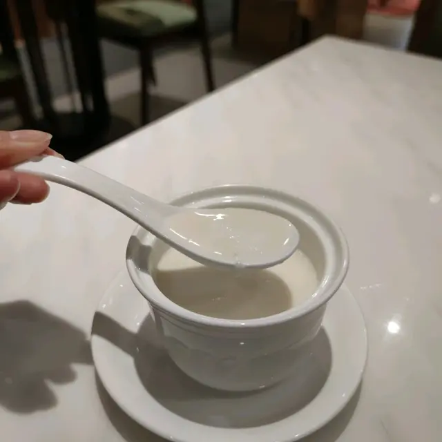 生磨蛋白杏仁茶