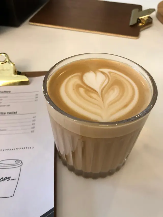 Latte  with  CBD  oil