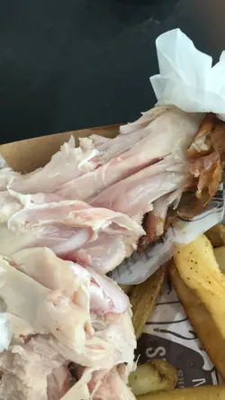 唔熟嘅雞髀