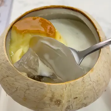 焦糖布甸椰皇子