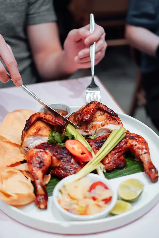  傳統泰北燒黃油春雞