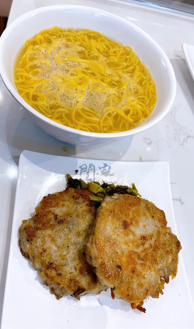 蓮藕餅真係好香好味