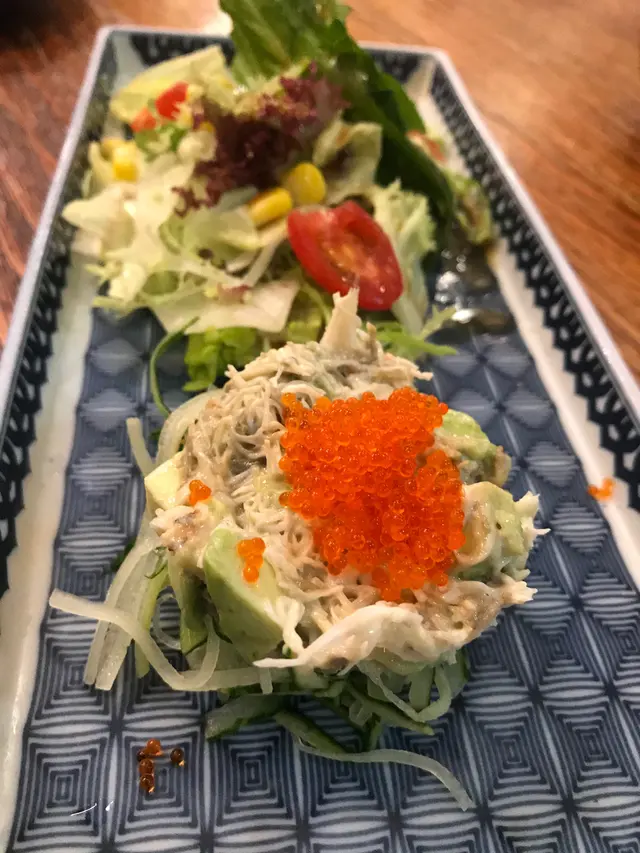 蟹肉牛油果凱撒海律