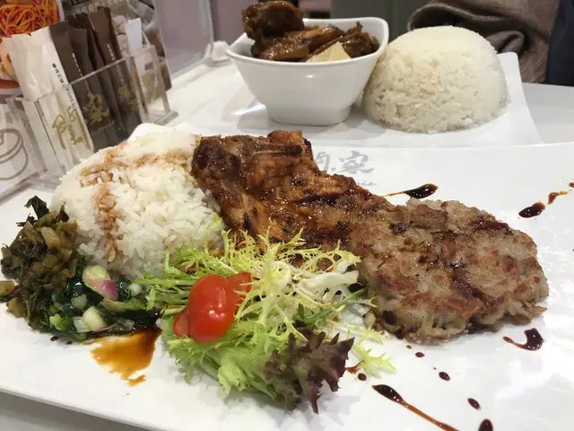 香煎蓮藕餅豬扒飯