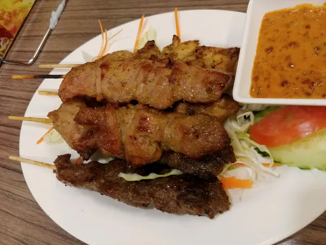 串燒三拼（豬牛雞）