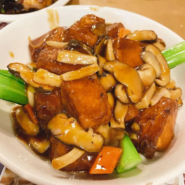 呢個紅燒豆腐下次真係要再叫，啲豆腐好嫩好滑