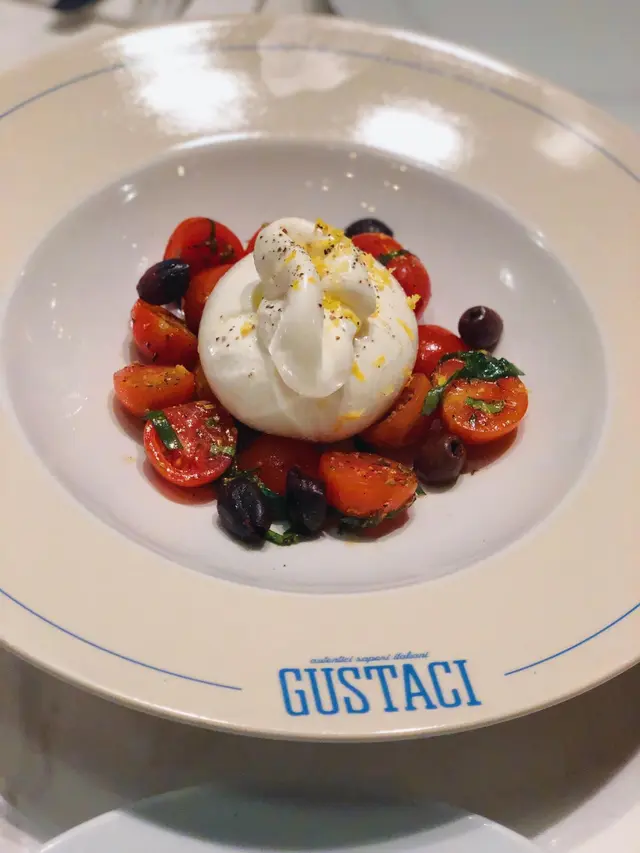 LA BURRATA