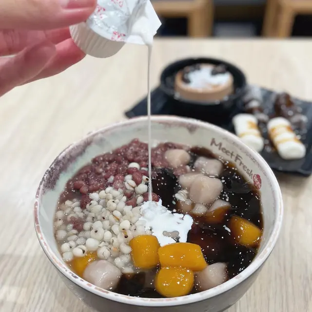 招牌仙草沙冰(+紅豆+薏仁)