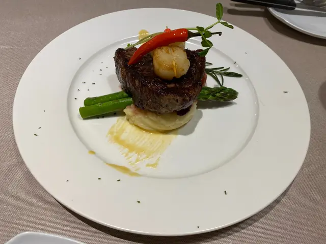 深海帶子拼醬燒汁牛柳