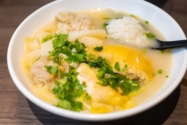 竹笙雲吞雞泡飯