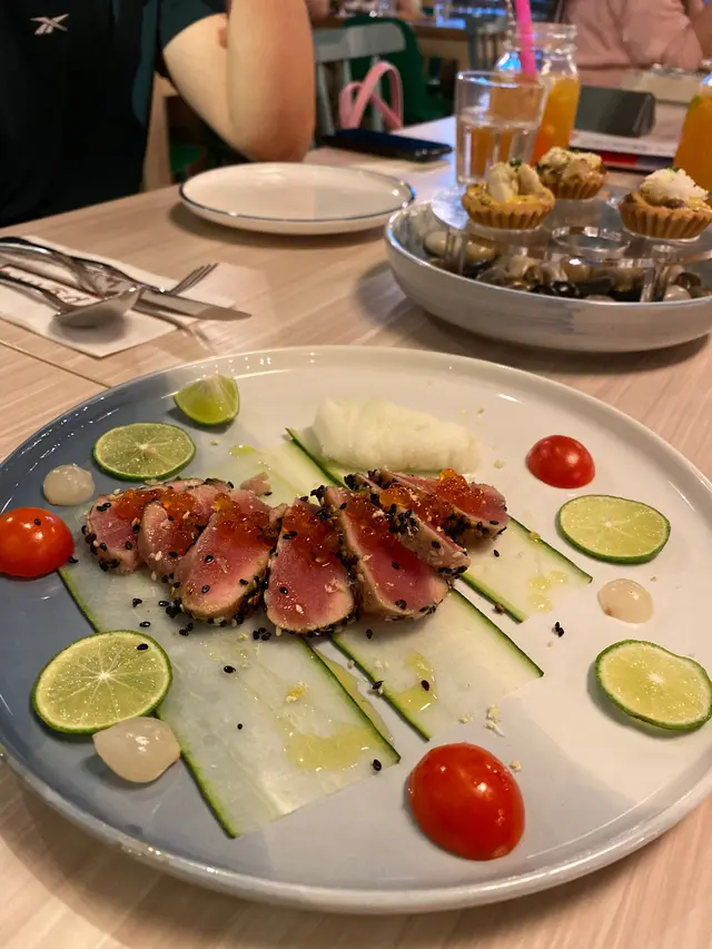 黑白呑拿魚伴青檸雪葩