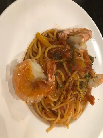 大虾彩椒鲜茄辣汁意粉