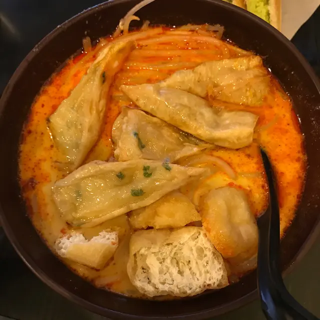 墨魚肉腐皮春卷喇沙 