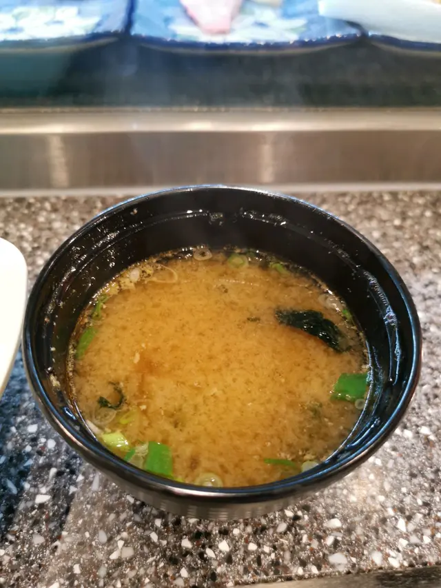 有昆布及菇菌,味道一般