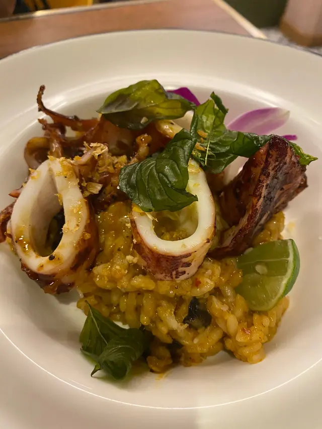 冬陰功意大利飯拼筒鱿