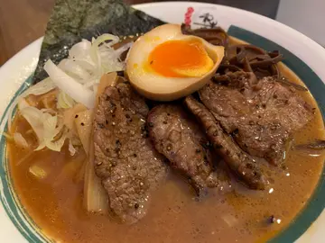 烧牛肩浓虾汤拉面