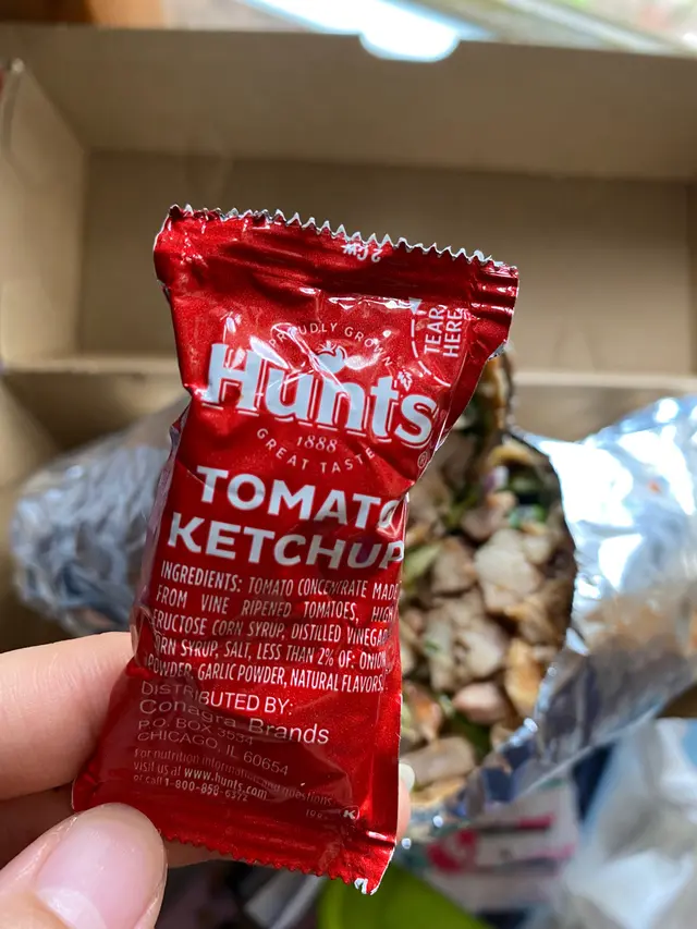 餐廳附送一包茄汁  不過唔加已經好夠味