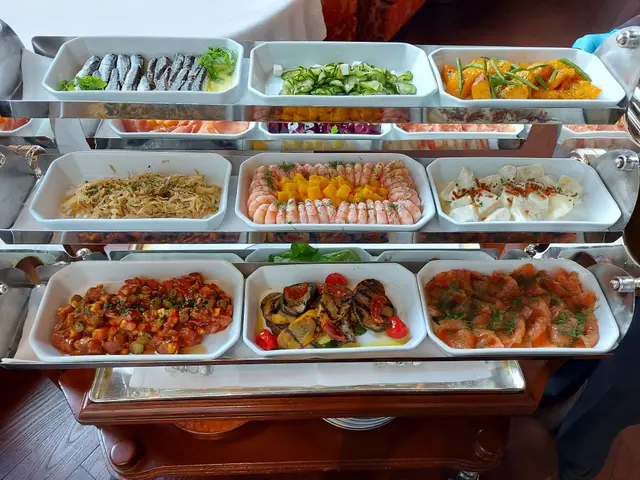 自選前菜,以推車形式送到