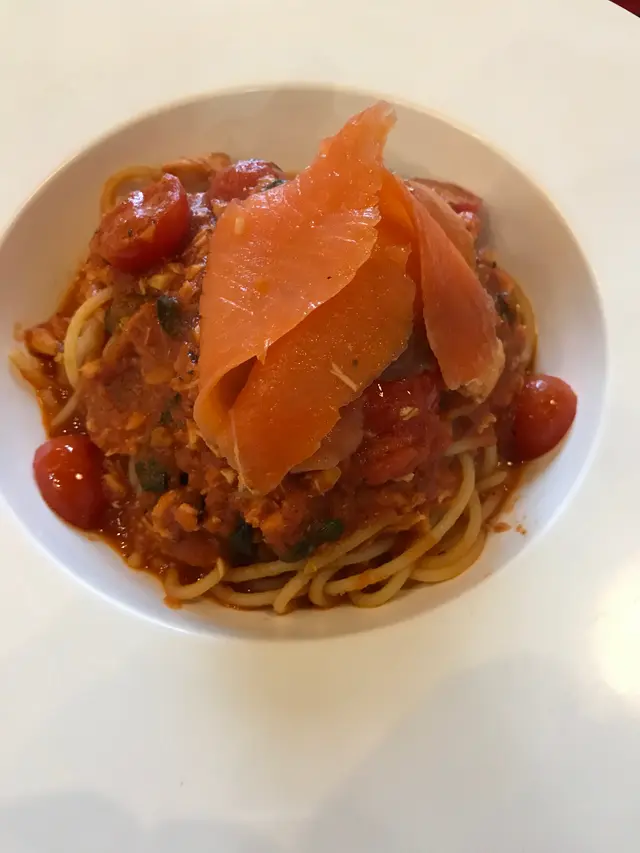 三文魚意粉