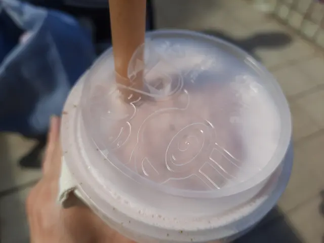 FROZEN STRAWBERRY MOJITO士多啤梨莫吉托沙冰