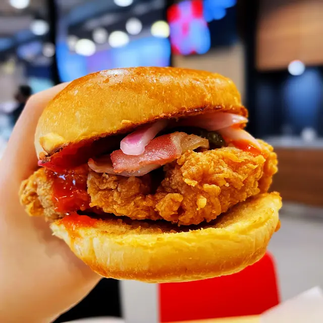 辣椒仔蜜糖香脆雞腿包