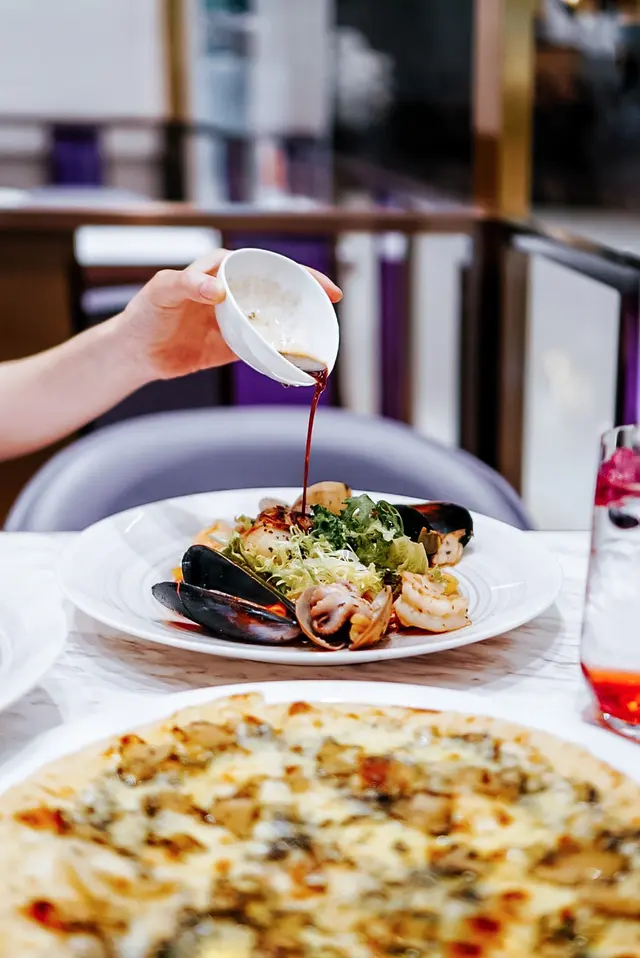 西西里島海鮮沙律配經典意式油醋汁 