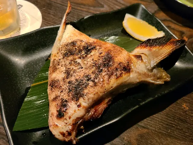 睇樣好得， 但得面有味， 裡面完全無味