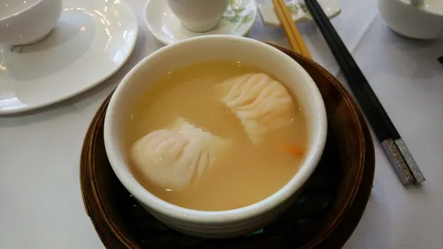 濃湯鮮味蝦餃皇