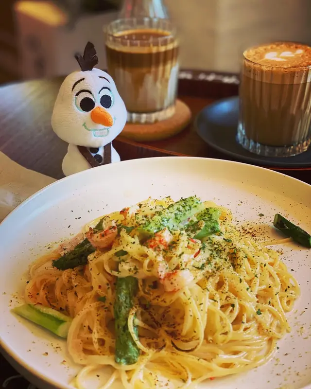 Lobster    Pasta  with  cream  sauce