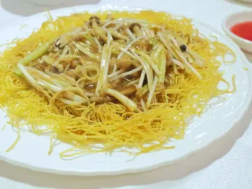 银芽肉丝香煎面