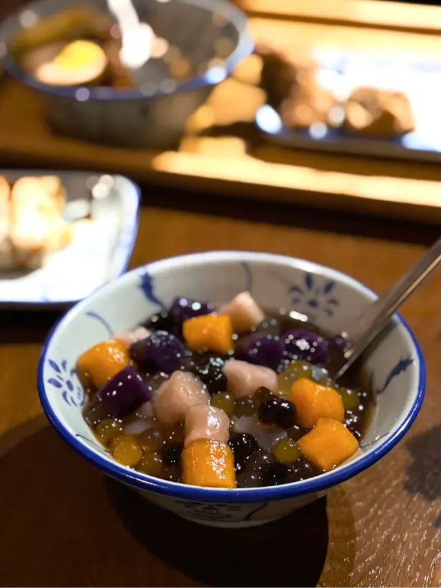 有齊三色芋圓，咩款都有