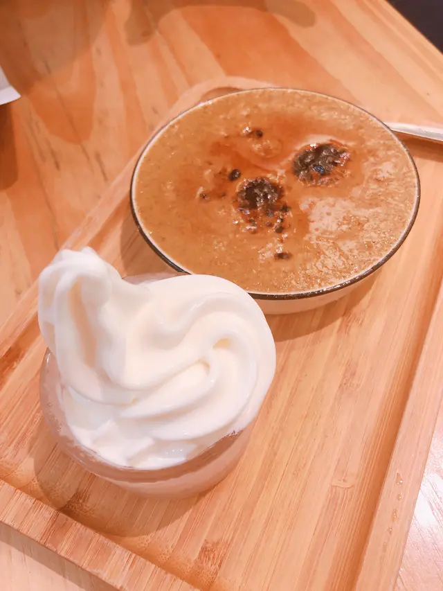 伯爵茶法式燉蛋配乳酪雪糕