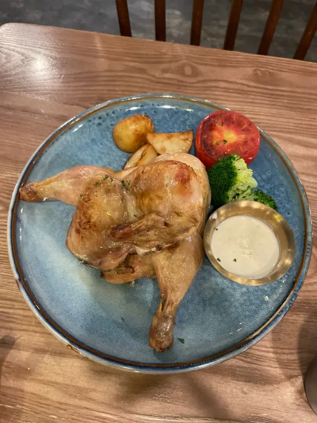 特製春雞配蘑菇燒汁